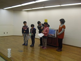 第4回 紙飛行機競技会 写真 閉会式の様子3