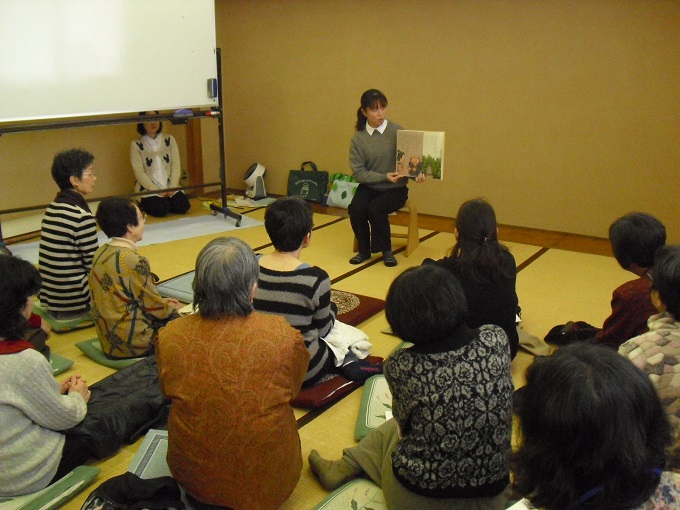 大人のためのおはなし会　写真