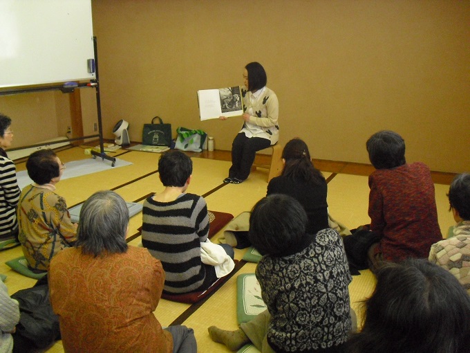 大人のためのおはなし会　写真