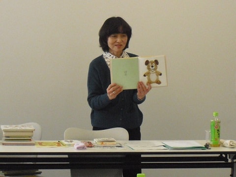 家庭で楽しむ 絵本の講座 写真
