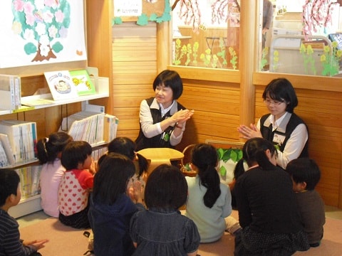 4周年バースデイおはなし会　第2部の様子