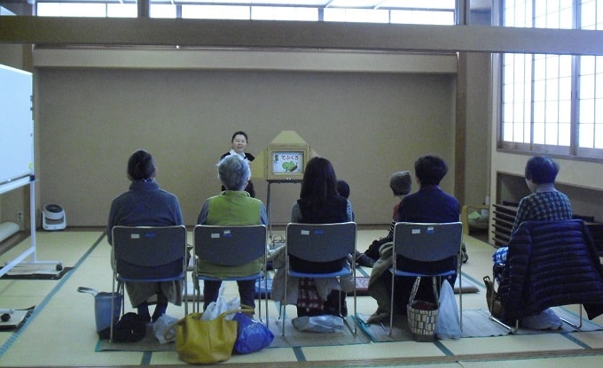 大人のためのおはなし会　写真