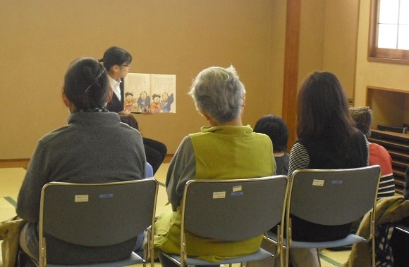 大人のためのおはなし会　写真