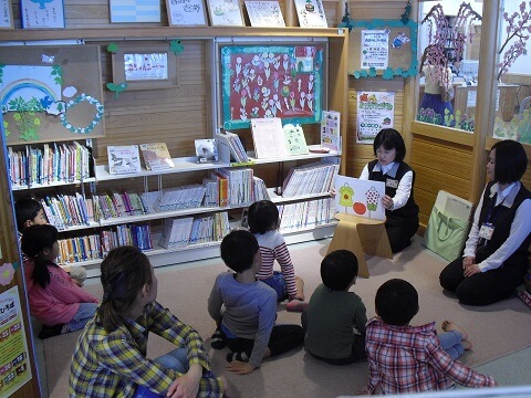 4周年バースデイおはなし会　第2部の様子