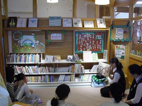 4周年バースデイおはなし会　第3部の様子