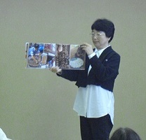 大人のためのおはなし会 写真