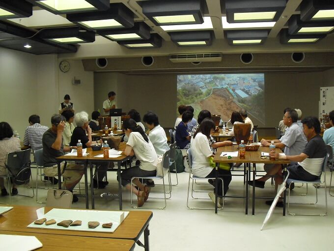 ヒストリーカフェ「向小金で暮らした縄文人」縄文人の住居跡