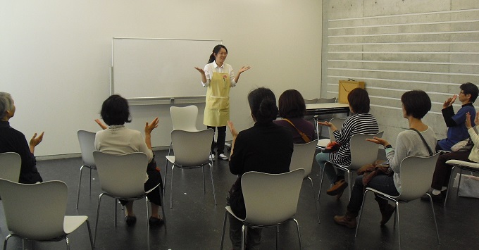 大人のためのおはなし会　写真