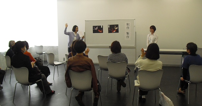 大人のためのおはなし会　写真